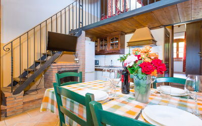 Lepre 626.4: Furniture, Property, Comfort, Table, Azure, Plant, Building, Wood, Textile