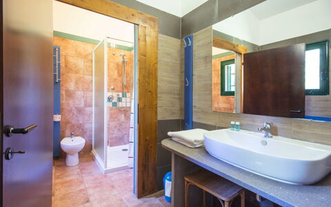 Guardistallo 639: Bathroom, Room, Property, Building, Interior Design, House, Real Estate, Architecture, Wall, Floor