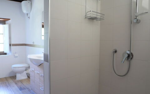 Roccastrada 617: Plumbing Fixture, Property, Window, Sink, Bathroom, Building, Shower, Wall