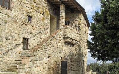 Roccastrada 618: Wall, Property, Medieval Architecture, Building, Stone Wall, Ruins, Architecture, History, House, Tree