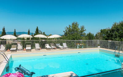 Santa Luce 604: Swimming Pool, Property, Leisure, Real Estate, Vacation, Building, Resort, House, Summer, Resort Town