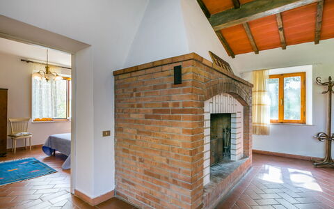 Monteriggioni 602: Window, Wood, Interior Design, Living Room, Building, Hall, Wood Stain, Floor, Flooring, Beam