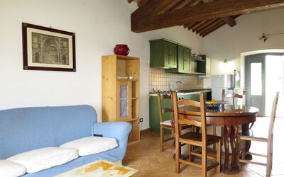Accommodation:&nbsp;Il Podere del Lago (Bol253) 662.3