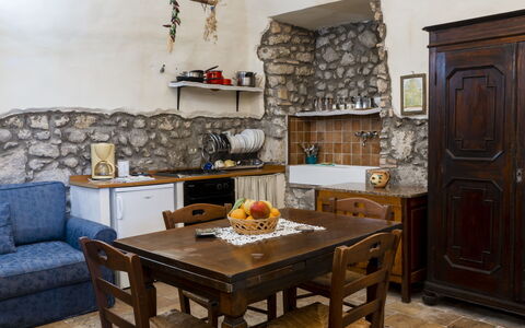 Accommodation:&nbsp;La Capraccia 664.4