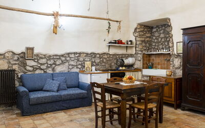 Accommodation:&nbsp;La Capraccia 664.4