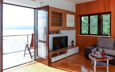 Accommodation:&nbsp;Lada 634.2