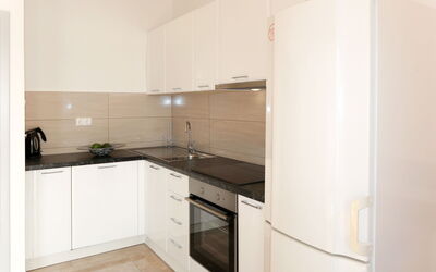 Accommodation:&nbsp;Lada 634.2