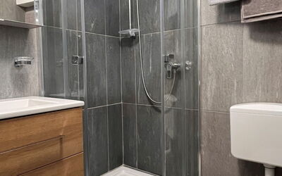 Accommodation:&nbsp;Moser 607.2