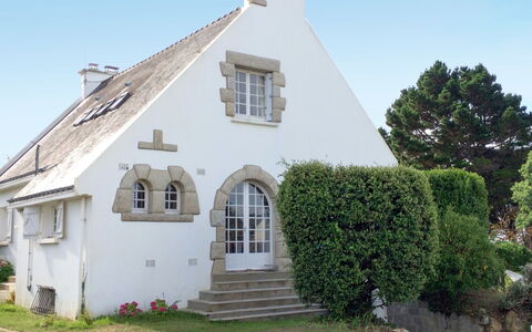 Pen Er Guer: Property, House, Home, Cottage, Building, Real Estate, Farmhouse, Roof, Estate, Architecture