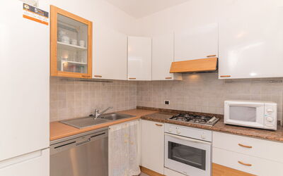 Accommodation:&nbsp;Agrifoglio 606.3