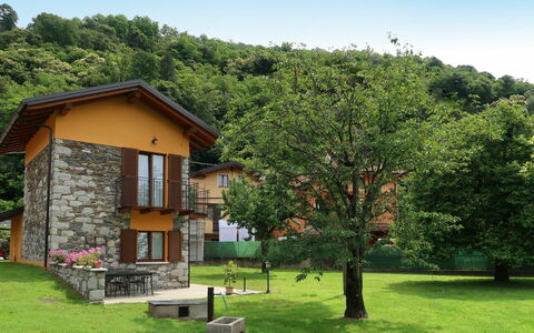 Di Pipot: Plant, Sky, Property, Green, Building, Natural Landscape, Tree, Land Lot, Vegetation, House