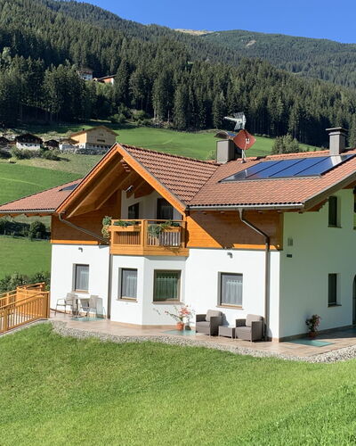 Sarentino 602: Plant, Building, Property, Sky, Window, Tree, Green, House, Natural Landscape, Land Lot