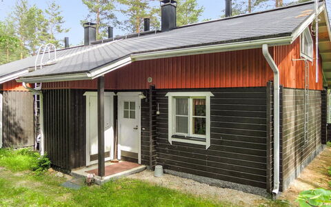 Luppo-Koli: Balcony, Apartment, Shade, Glass, Condominium, Handrail, Porch, Daylighting, Deck, Outdoor Furniture