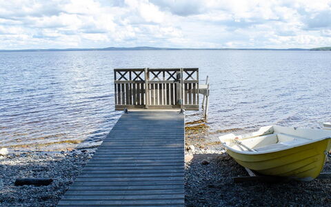 Kolin Vernetti 1: Blue, Water, Body Of Water, Horizon, Wood, Pier, Dock, Coastal And Oceanic Landforms, Cloud, Boardwalk