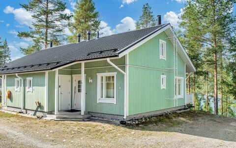 Saunaharju 4: Cottage, Siding, Slope, Woodland, Garden Buildings, Larch, Pine Family