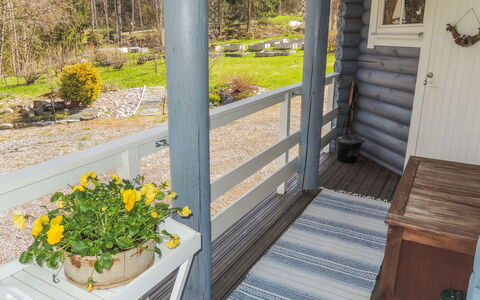 Käpälysmökki: Furniture, Chair, Outdoor Furniture, Table, Wood, Outdoor Table, Kitchen & Dining Room Table, Shade, Garden, Umbrella