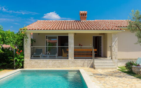 Goldi: Property, House, Home, Building, Real Estate, Swimming Pool, Villa, Residential Area, Facade, Roof