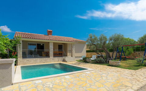 Goldi: Property, House, Home, Real Estate, Building, Residential Area, Swimming Pool, Estate, Villa, Architecture