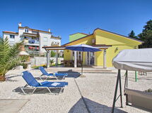 House Dejvis