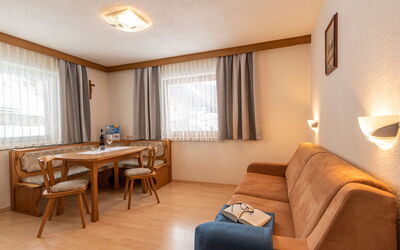 Accommodation:&nbsp;Apart Romantica 792.6