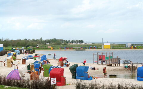 Klipper: Sky, Cloud, Water, Plant, Ecoregion, Tent, Lake, Leisure, Recreation