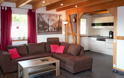 Accommodation:&nbsp;Moll 2 700.2