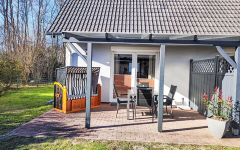 Karlshagen 609: Porch, Home, Cottage, Door, Shade, Deck, Chair, Hardwood, Outdoor Furniture, Wood Stain