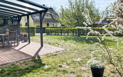 Karlshagen 609: Shrub, Garden, Outdoor Furniture, Shade, Groundcover, Spring, Yard, Outdoor Structure, Landscaping, Lawn