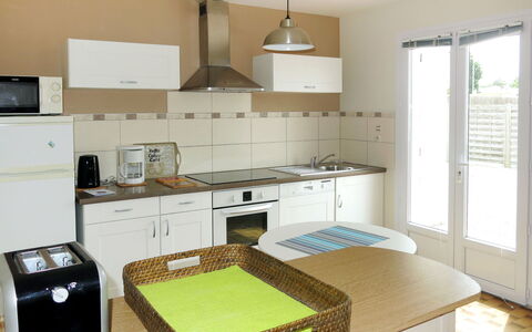 Le Maupas: Room, Countertop, Furniture, Kitchen, Property, Interior Design, Cabinetry, House, Building, Kitchen Stove