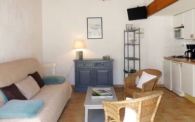 Accommodation:&nbsp;La Touche 741.3
