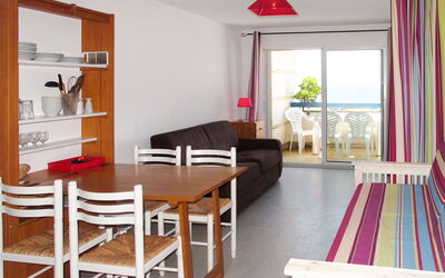 Accommodation:&nbsp;Les Gourbets 698.2