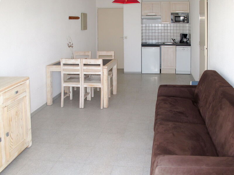 Accommodation:&nbsp;Les Gourbets 698.4
