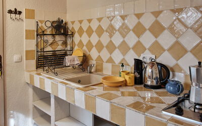 Accommodation:&nbsp;Giono 651.7