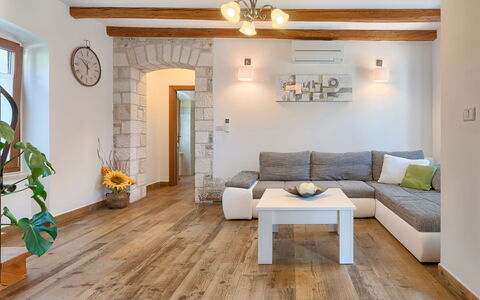 The Mulberry Stonehouse: Room, Living Room, Property, Interior Design, Wood Flooring, Floor, Furniture, Building, Ceiling, Hardwood