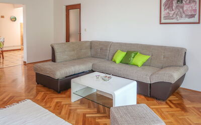 Accommodation:&nbsp;Mirjana 797.2