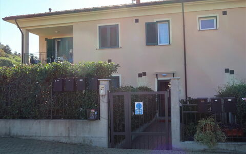 Roseto: Plant, Building, Property, Window, Sky, Door, House, Residential Area, Facade