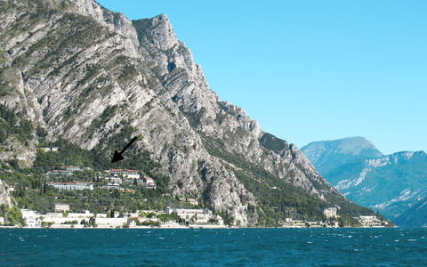 La Limonaia: Water, Sky, Mountain, Water Resources, Azure, Natural Landscape, Highland, Lake, Coastal And Oceanic Landforms, Terrain