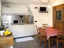 Accommodation:&nbsp;Lo Chalet (Brx202) 612.3