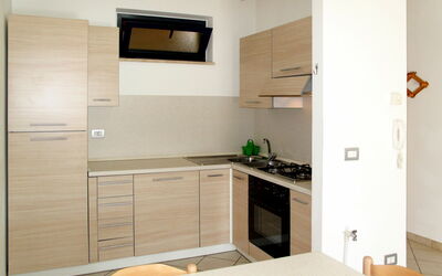Green Bay Village (Pit171) 640.9: Cabinetry, Countertop, Furniture, Building, Kitchen, Kitchen Appliance, Kitchen Sink, Sink, Wood, Kitchen Stove