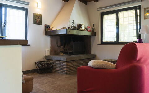 Il Casaletto: Picture Frame, Furniture, Property, Window, Building, Wood, Houseplant, Plant, Living Room, Interior Design