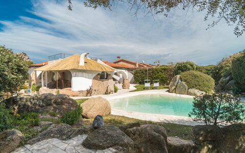 La Dolce Vita: Sky, Plant, Building, Property, Window, Tree, Slope, Land Lot, House, Urban Design