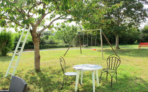La Forge de Marcel: Plant, Furniture, Green, Table, Botany, Nature, Tree, Outdoor Furniture, Shade, Chair