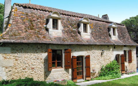 La Borie: Plant, Building, Window, Property, House, Wood, Sky, Tree, Door, Land Lot