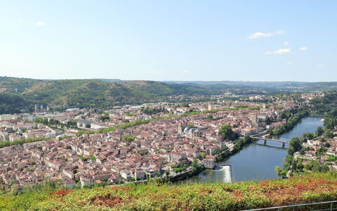 Le Causse du Cluzel: Sky, Water, Plant, Property, Cloud, Nature, Natural Landscape, Vegetation, Urban Design, Tree