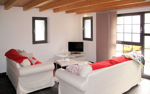 Rustico de Leoni: Furniture, Room, Bedroom, Bed, Property, Interior Design, Building, Ceiling, Bed Sheet, Bed Frame