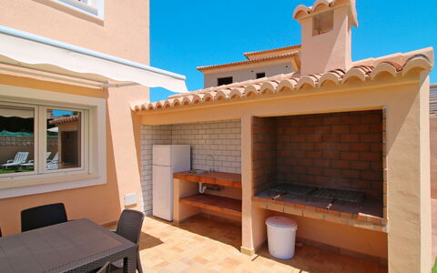 Magia: Property, Furniture, Sky, Wood, Window, Shade, Plant, Brick, Architecture, Wall