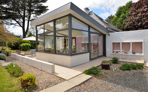 Chante-Brise: Plant, Property, Building, Sky, Tree, Cloud, House, Land Lot, Architecture, Interior Design