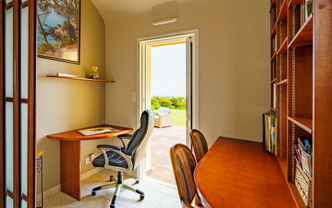 Cassiopée: Furniture, Property, Table, Building, Chair, Window, Interior Design, Wood, Flooring, Floor