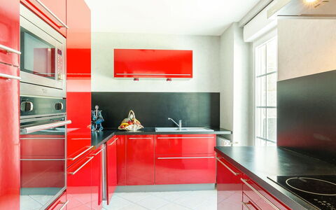 Villa Mor-Eol: Tap, Cabinetry, Kitchen Sink, Property, Sink, Countertop, Plumbing Fixture, Kitchen, Building, Interior Design