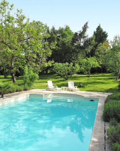 Peuchaud: Water, Plant, Sky, Natural Landscape, Swimming Pool, Tree, Body Of Water, Grass, Leisure, Landscape